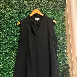 Black sleeveless top size Large